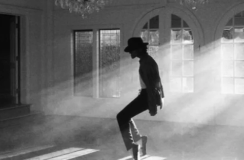 Cinebiografia de Michael Jackson Pode Ser Dividida em Duas Partes